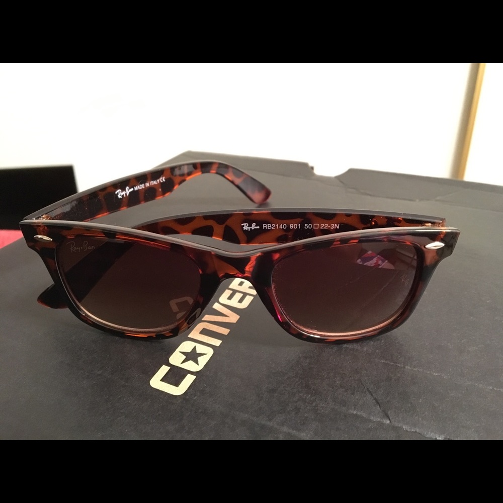 Ray Bans - Picture 3 of 4